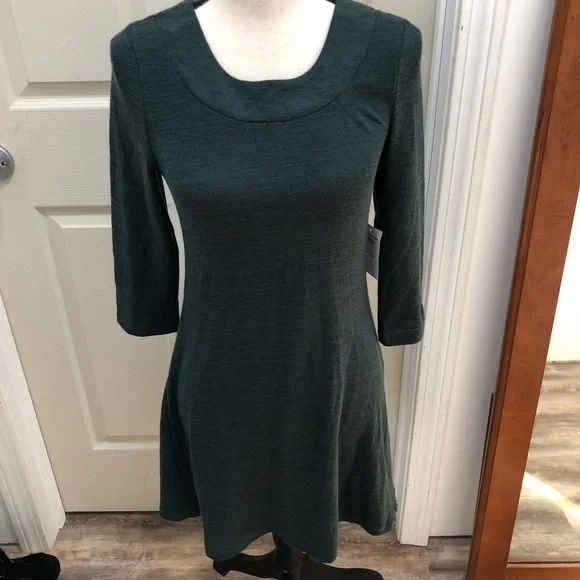 Papillon thin knit sweater dress NEW Size M - Picture 2 of 6